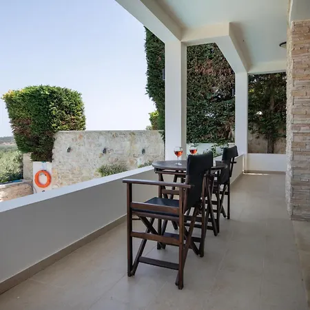 Roupes Villa I, Family Villa, Fantastic Views, Private Pool Villa