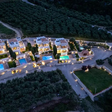 Villa Roupes Villa I, Family Villa, Fantastic Views, Private Pool *